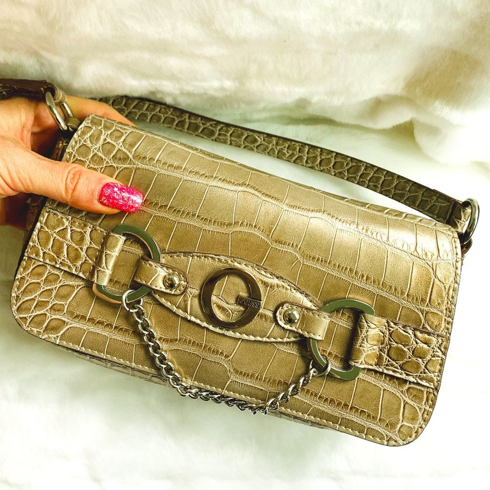 GUESS - Small Purse